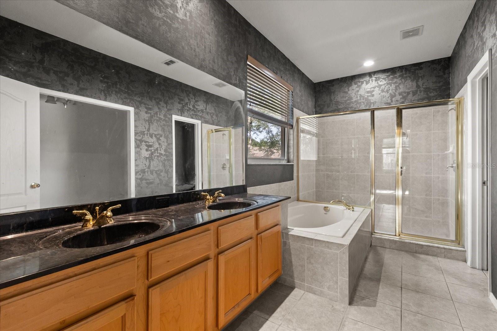 13853 SUNSHOWERS CIR, ORLANDO, FL, 32828