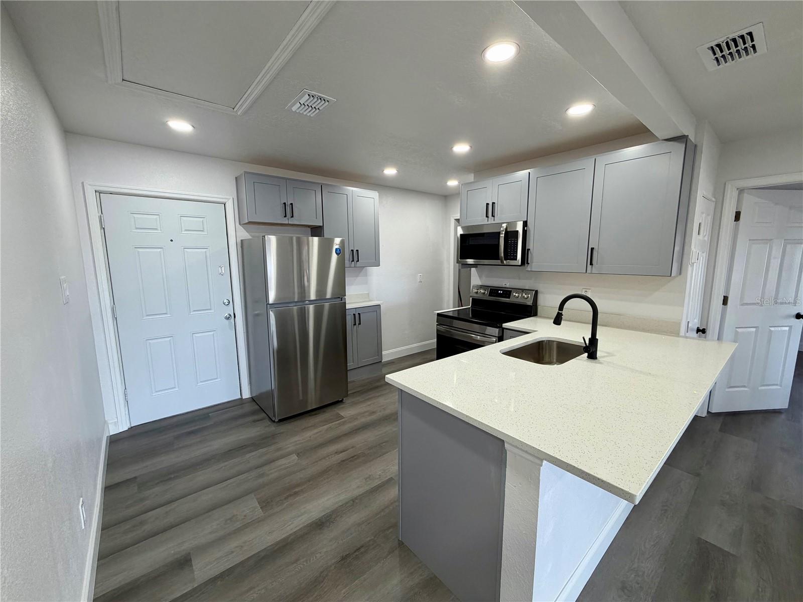 15945 VILLA CITY RD, GROVELAND, FL, 34736