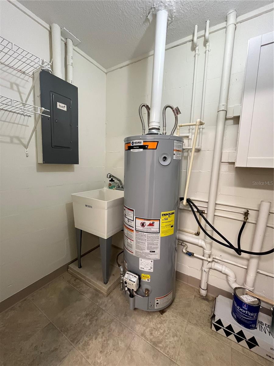 1052 MEDINAH DR, WINTER HAVEN, FL, 33884