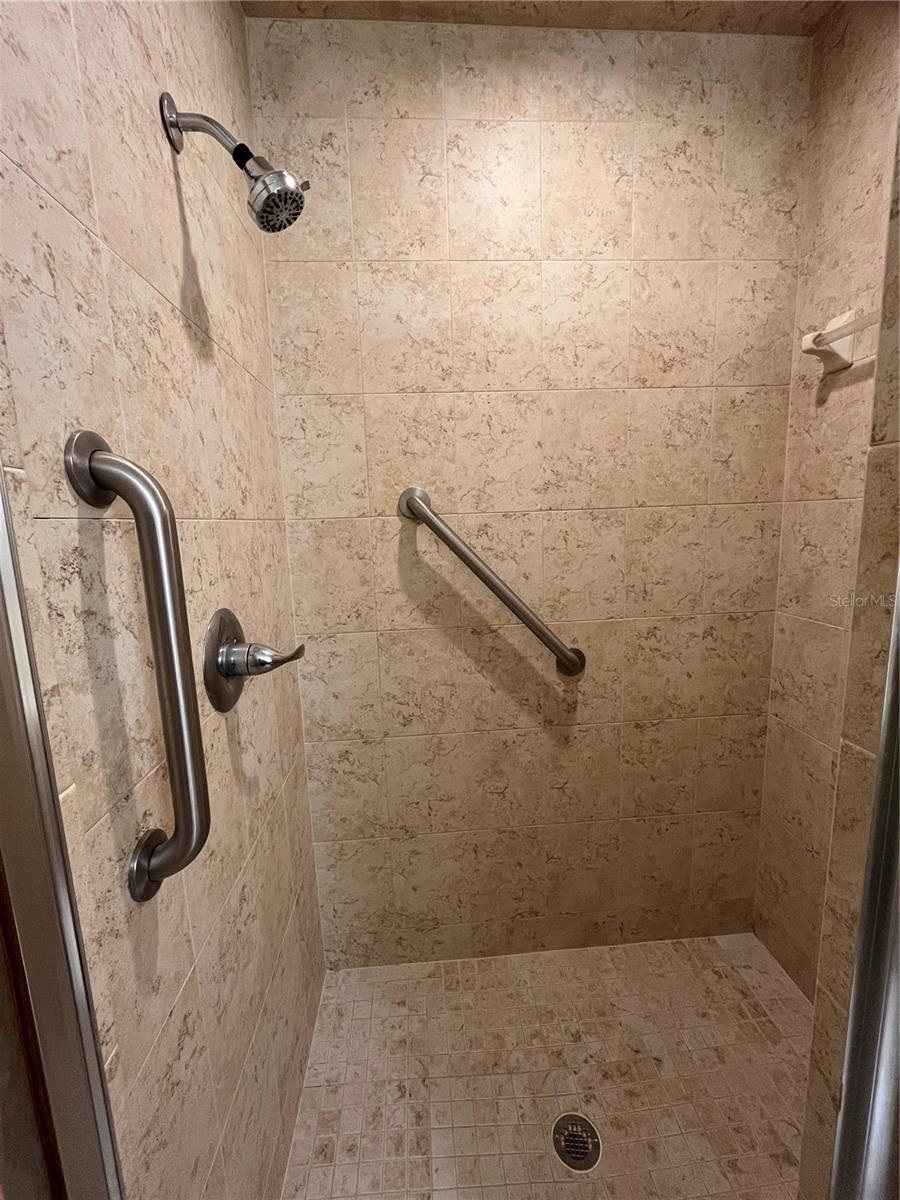 1052 MEDINAH DR, WINTER HAVEN, FL, 33884