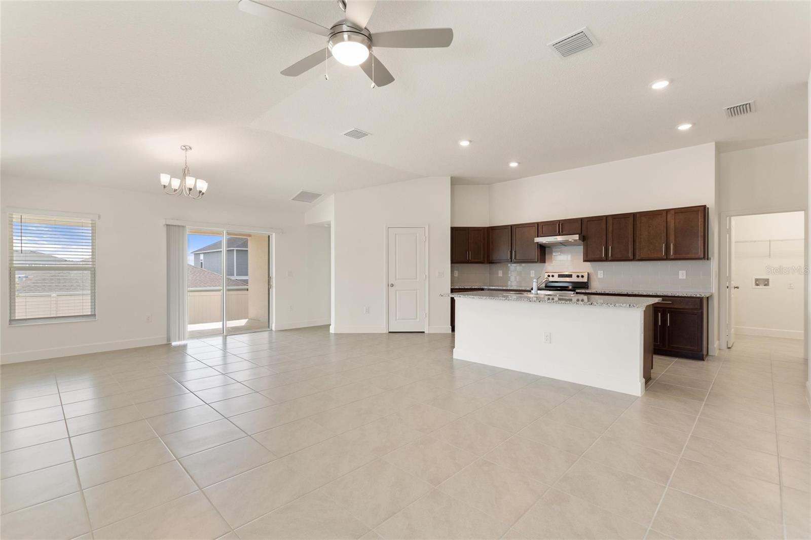 9239 WESTSIDE HILLS DR, DAVENPORT, FL, 33896