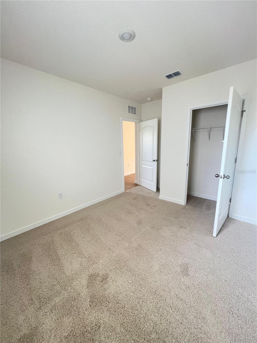 2085 WALNUT CREEK DR, KISSIMMEE, FL, 34744