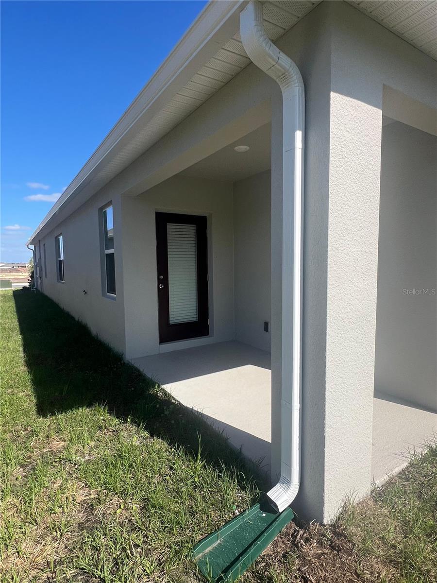 2085 WALNUT CREEK DR, KISSIMMEE, FL, 34744