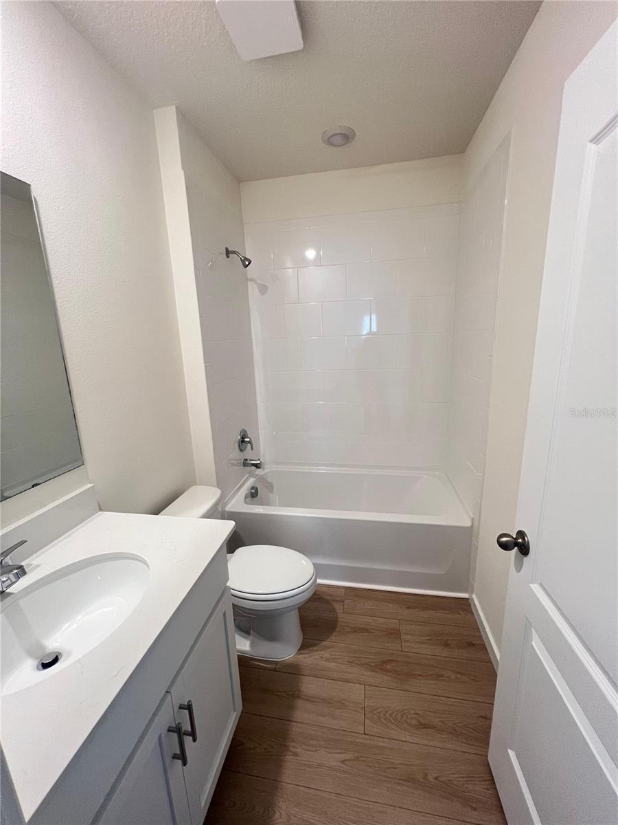 2085 WALNUT CREEK DR, KISSIMMEE, FL, 34744