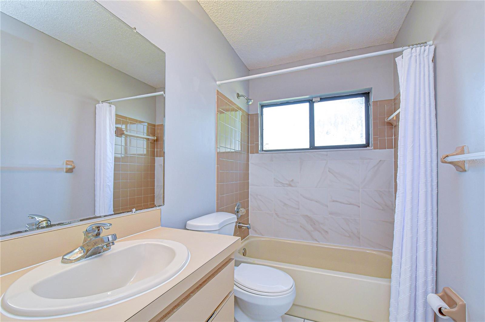 14902 SOUTHFORK DR, TAMPA, FL, 33624