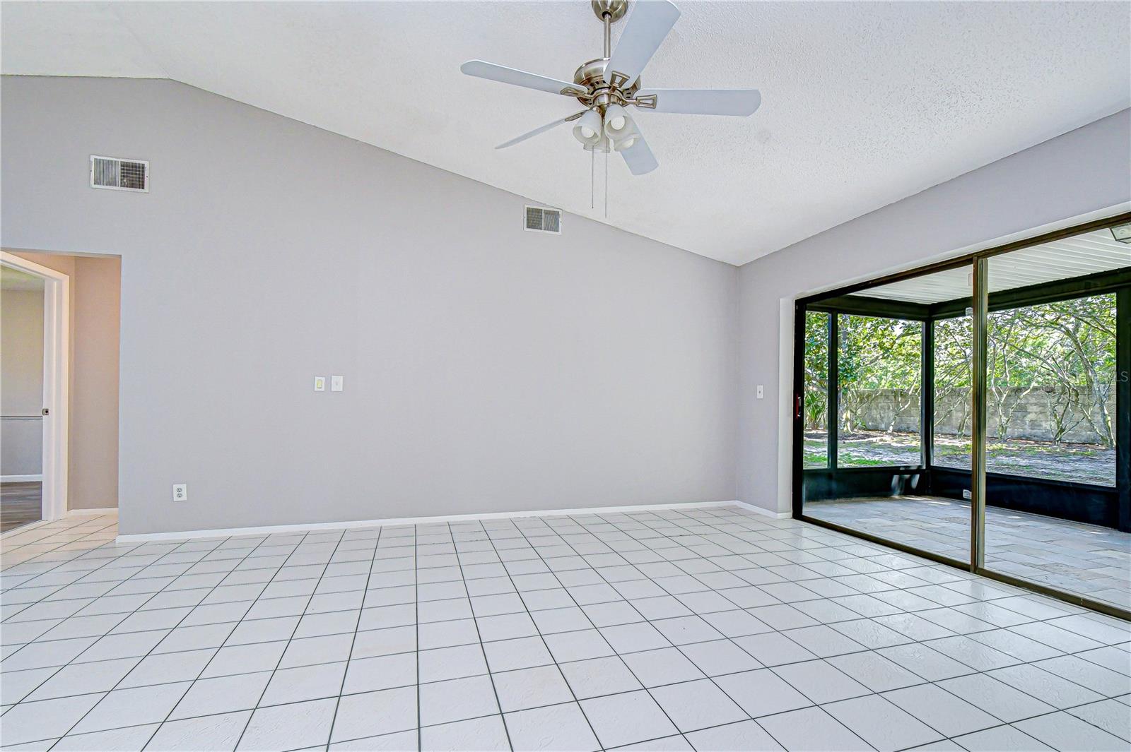 14902 SOUTHFORK DR, TAMPA, FL, 33624