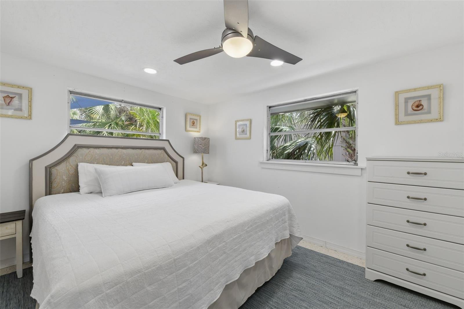 8456 MIDNIGHT PASS RD, SARASOTA, FL, 34242