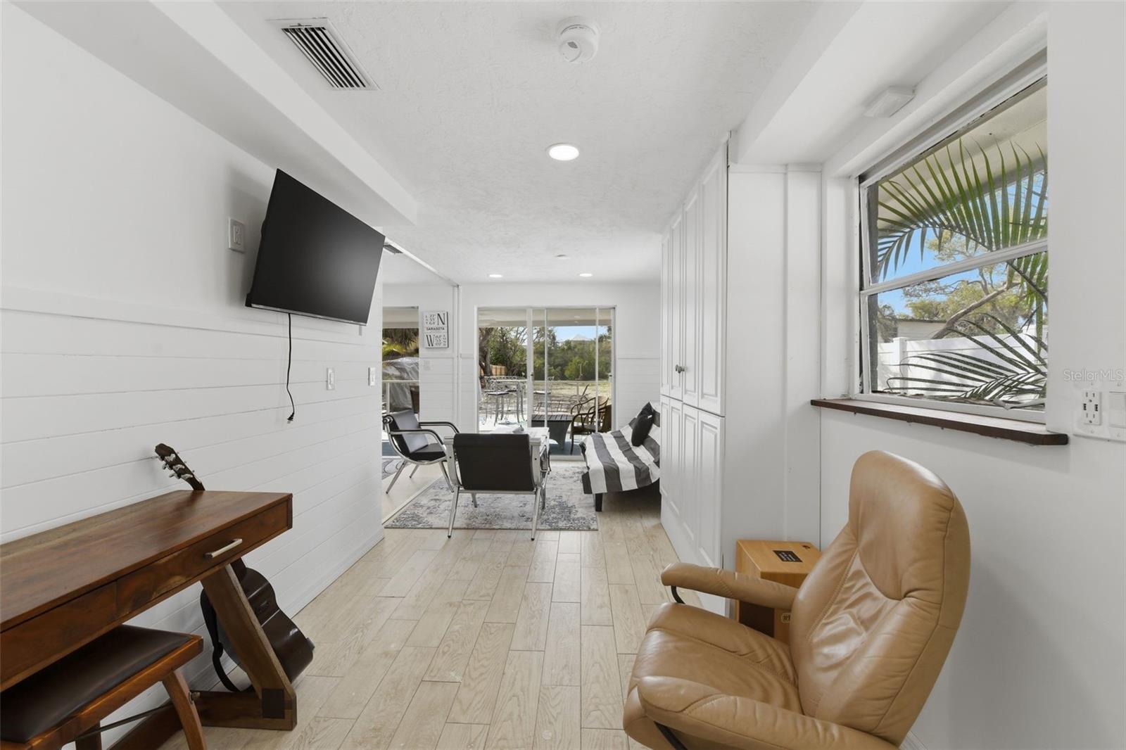 8456 MIDNIGHT PASS RD, SARASOTA, FL, 34242