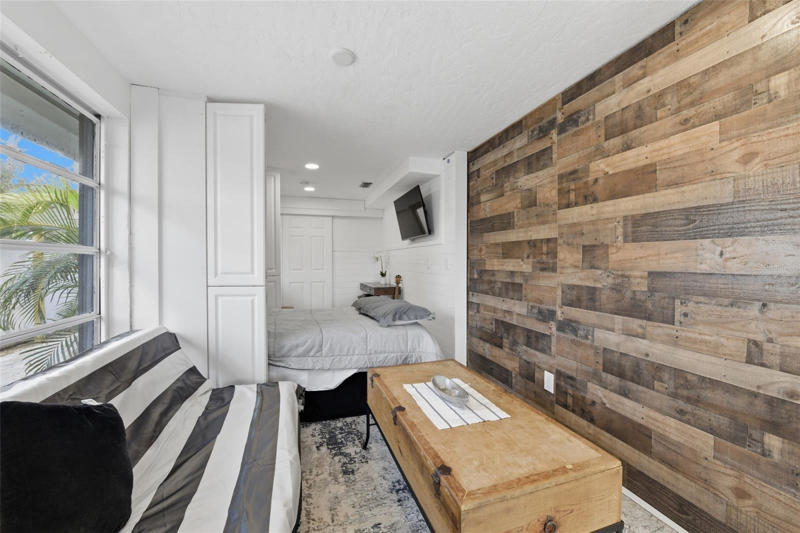 8456 MIDNIGHT PASS RD, SARASOTA, FL, 34242