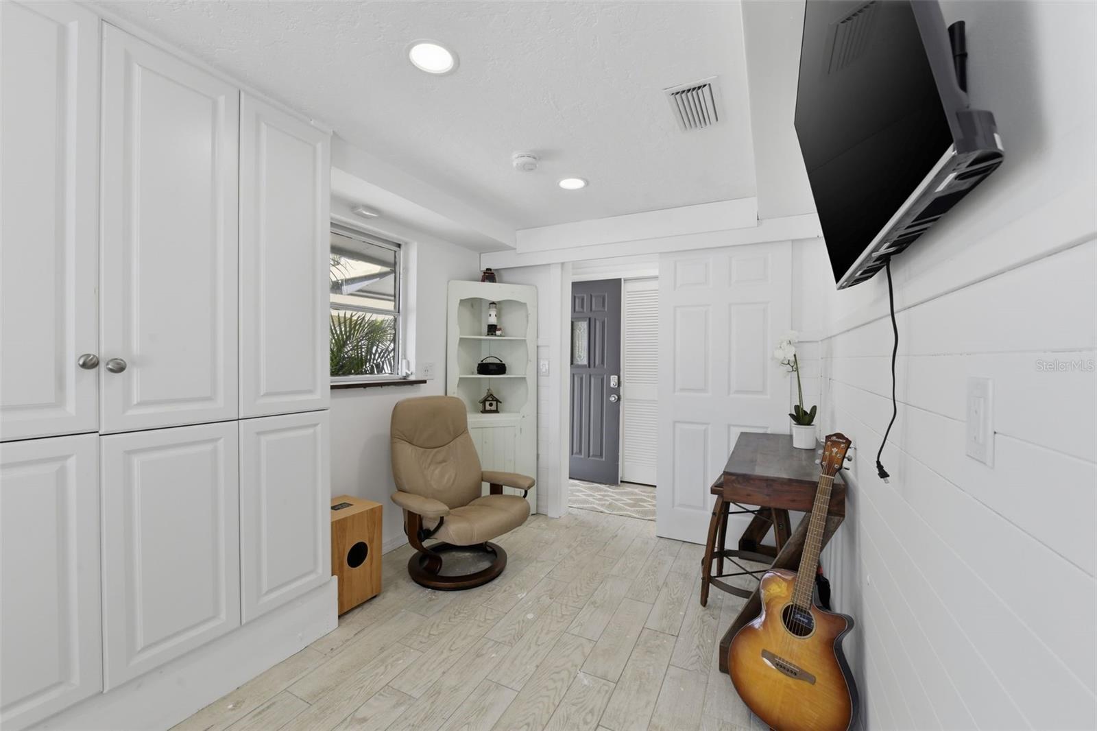 8456 MIDNIGHT PASS RD, SARASOTA, FL, 34242