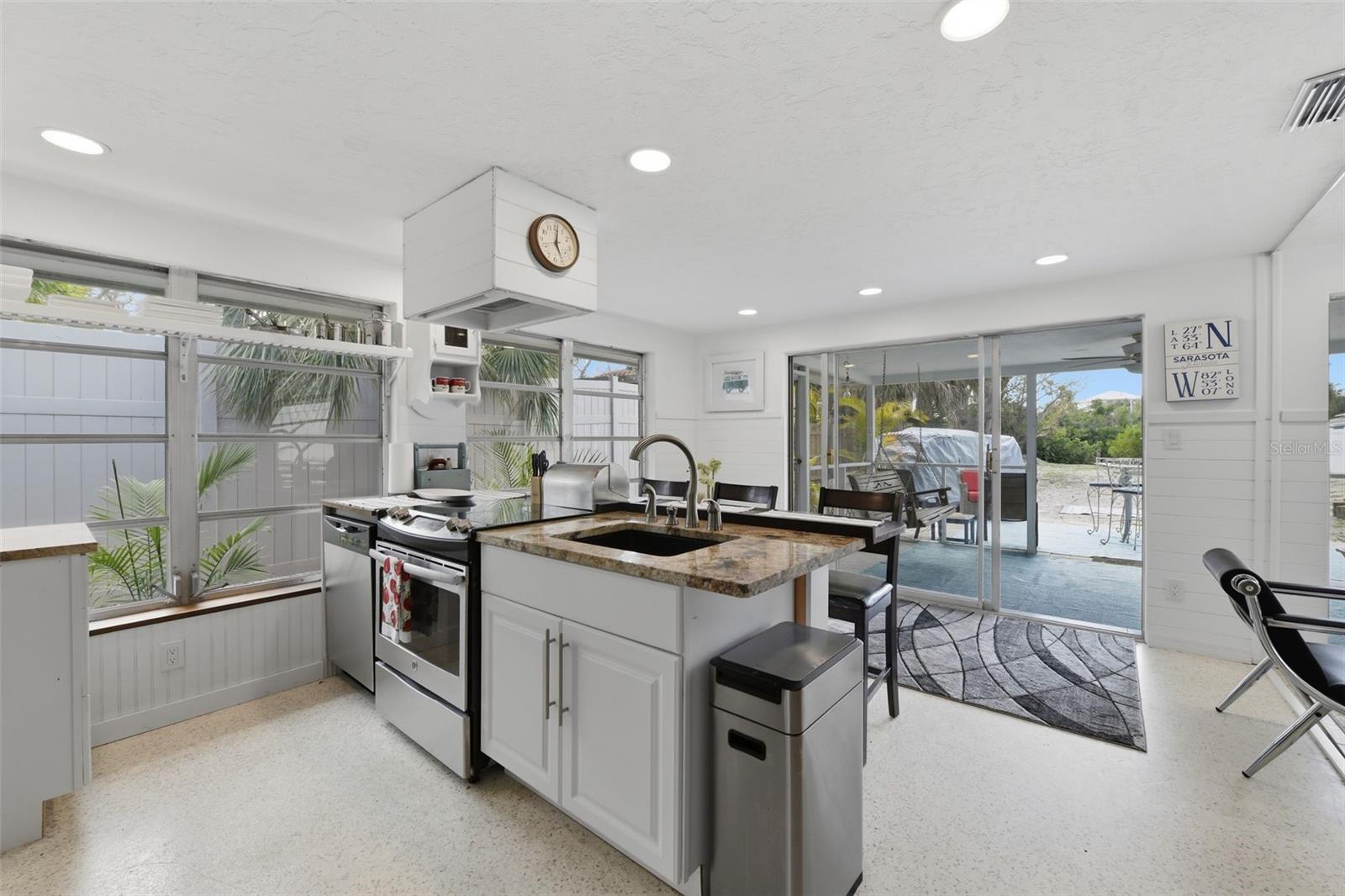 8456 MIDNIGHT PASS RD, SARASOTA, FL, 34242