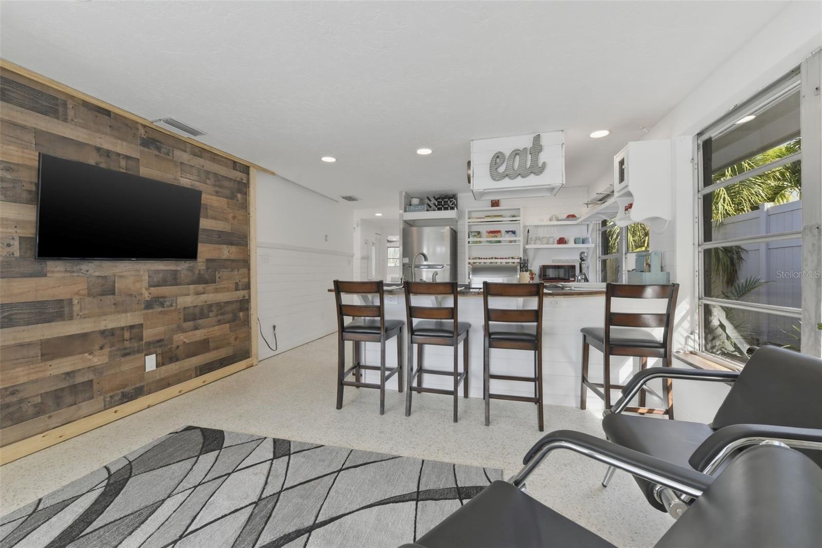 8456 MIDNIGHT PASS RD, SARASOTA, FL, 34242