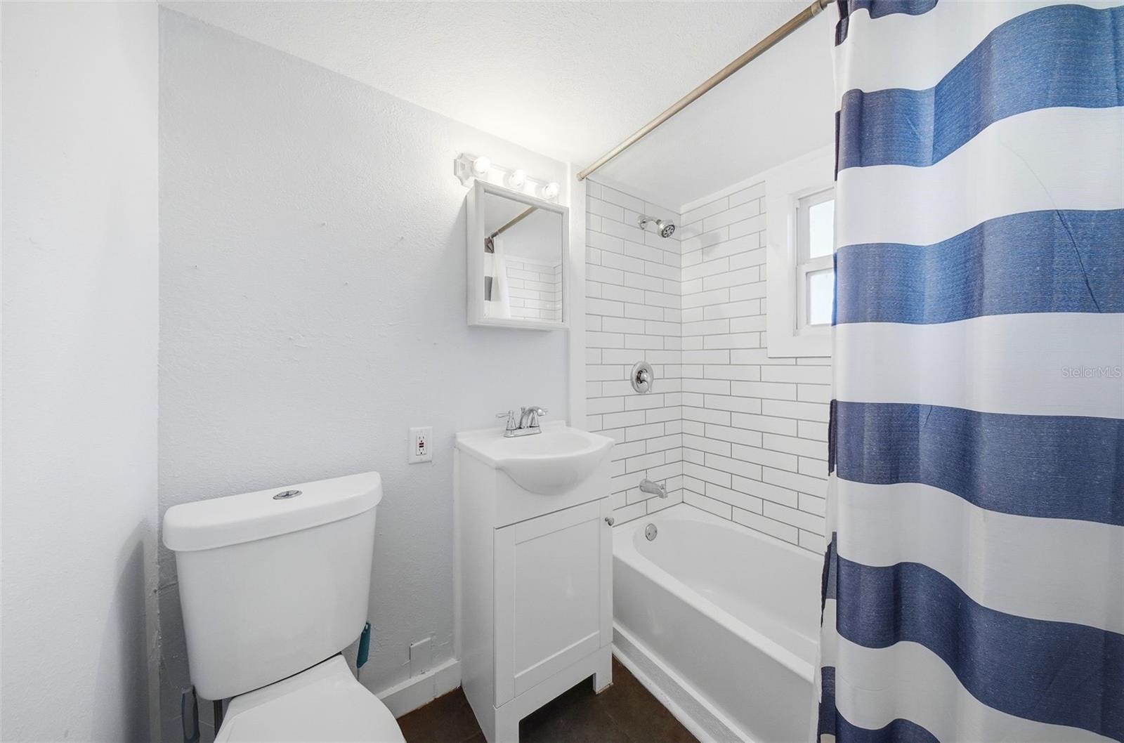 2010 30TH AVE NORTH AVE N, ST PETERSBURG, FL, 33713