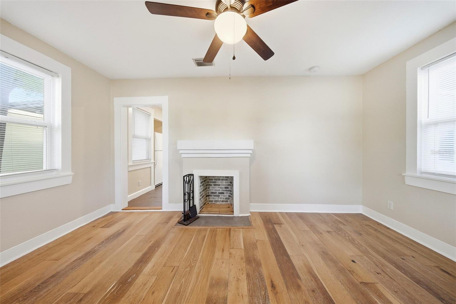 2010 30TH AVE NORTH AVE N, ST PETERSBURG, FL, 33713