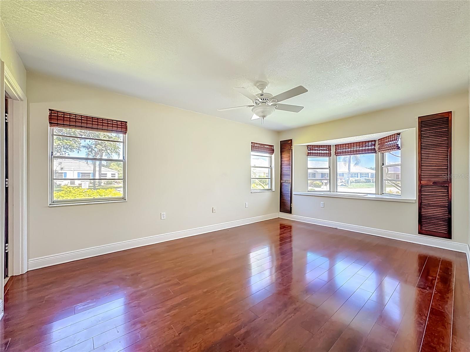 4523 W INDEPENDENCE DR, BRADENTON, FL, 34210