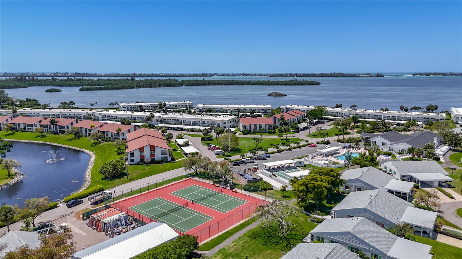 4523 W INDEPENDENCE DR, BRADENTON, FL, 34210