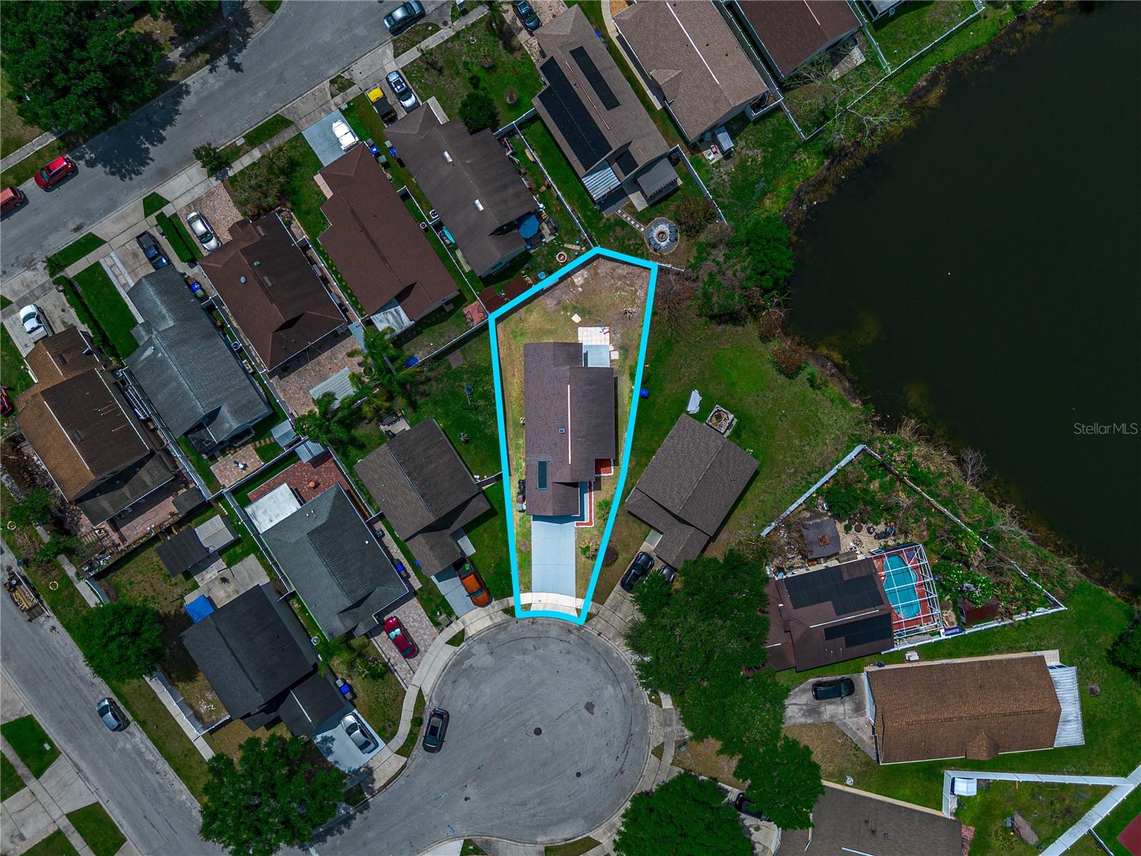 2402 AVALON CT, KISSIMMEE, FL, 34743