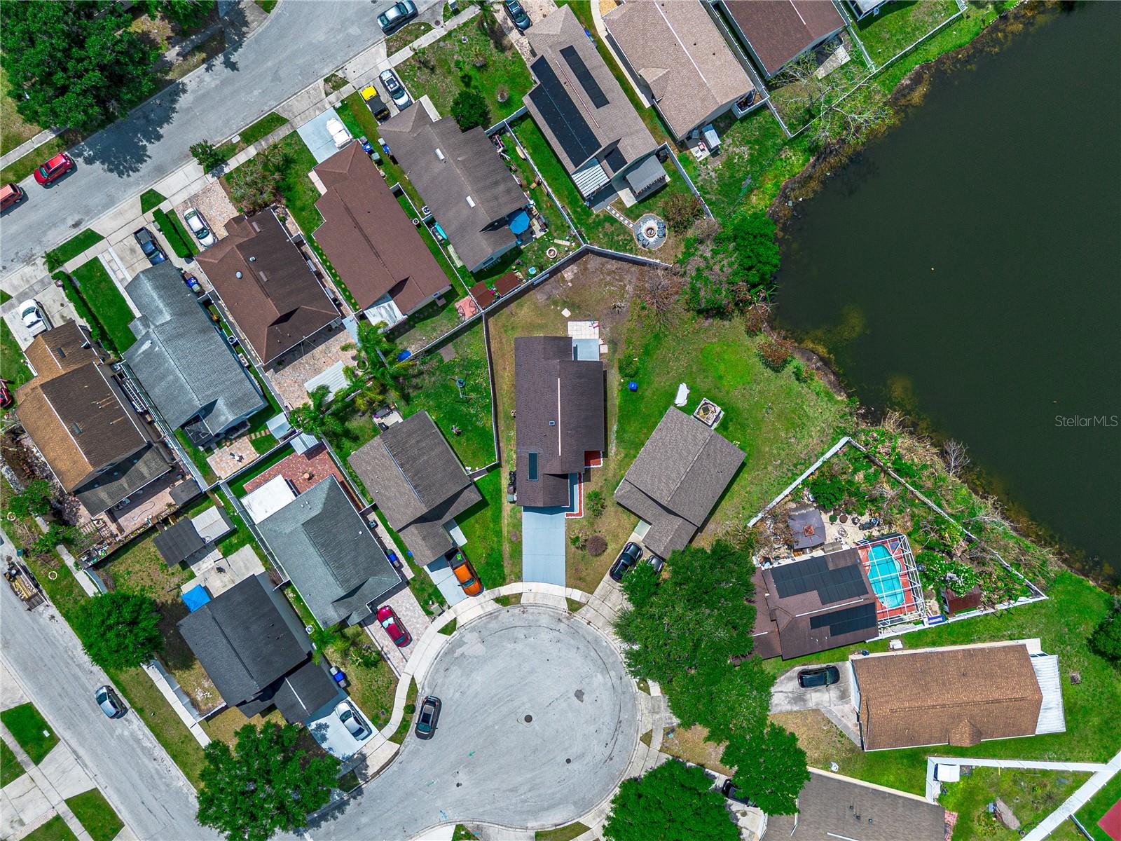 2402 AVALON CT, KISSIMMEE, FL, 34743