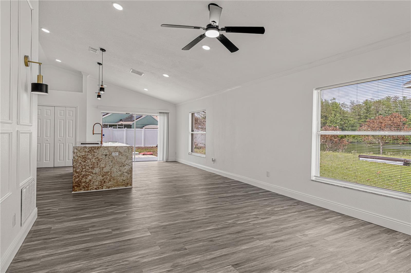 2402 AVALON CT, KISSIMMEE, FL, 34743