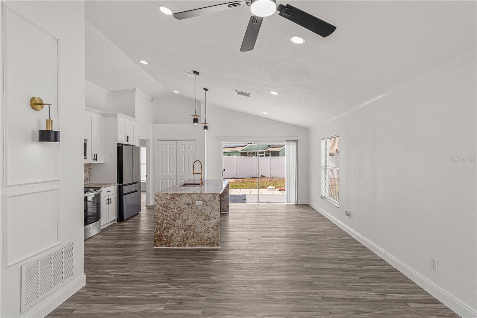 2402 AVALON CT, KISSIMMEE, FL, 34743