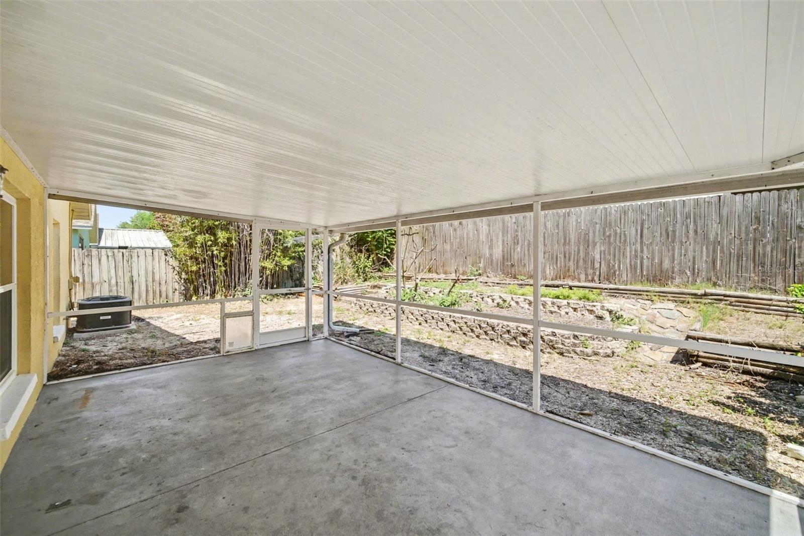 2424 CAMDEN OAKS PL, VALRICO, FL, 33594