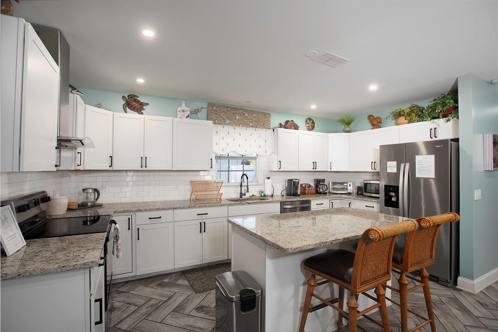 519 51ST ST W, BRADENTON, FL, 34209