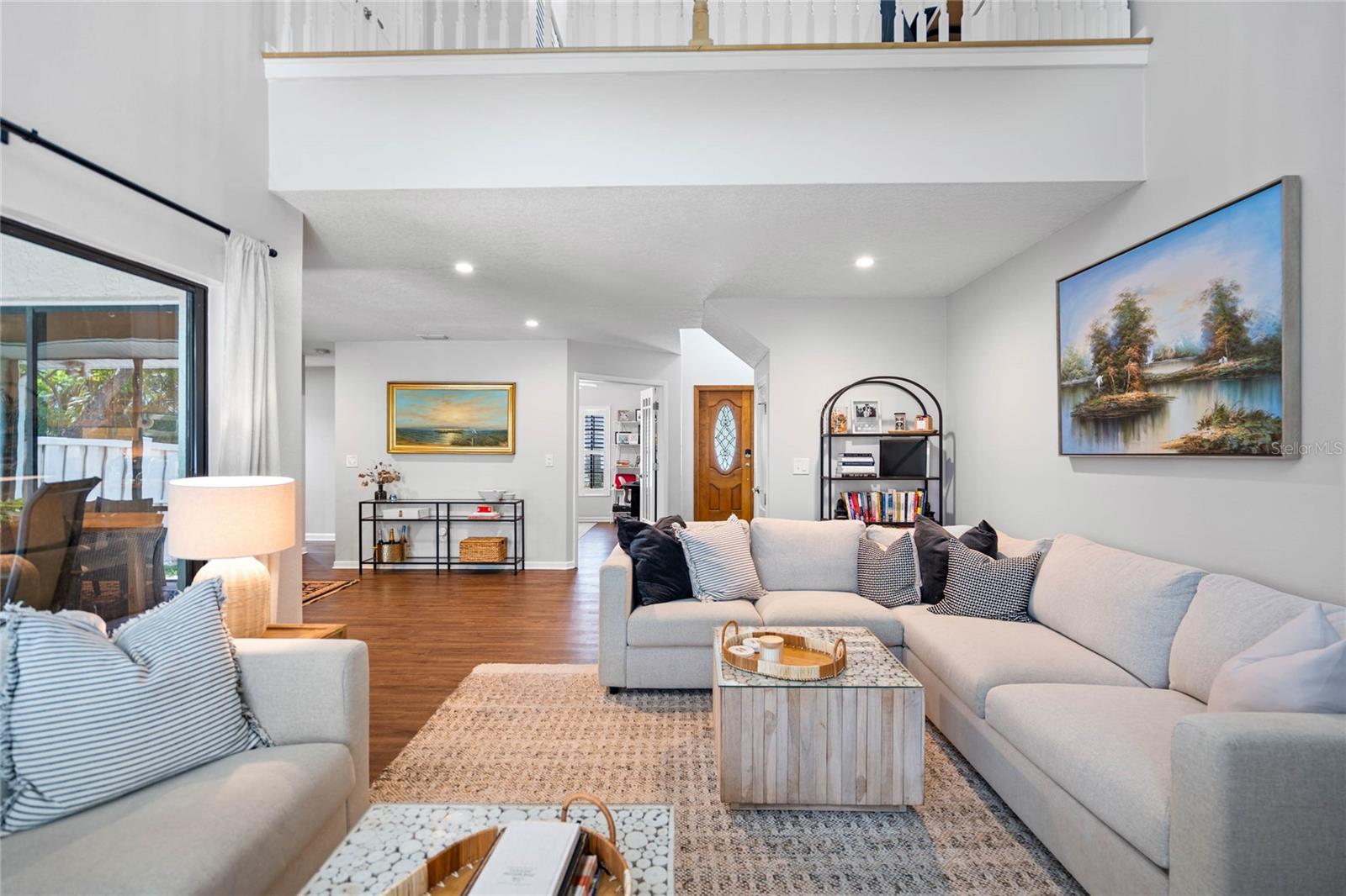 1092 SANABEL CT NE, ST PETERSBURG, FL, 33702