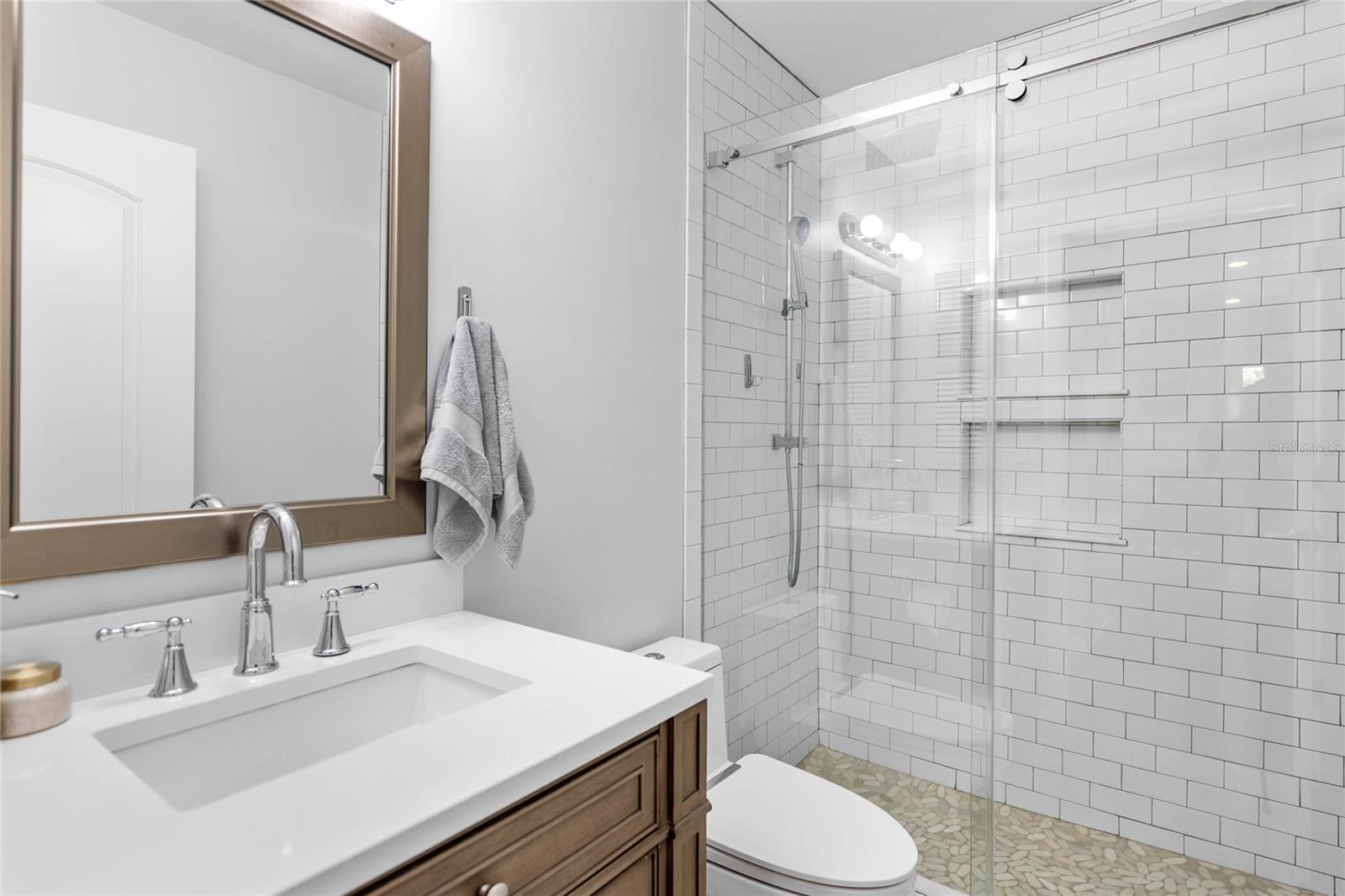 1092 SANABEL CT NE, ST PETERSBURG, FL, 33702