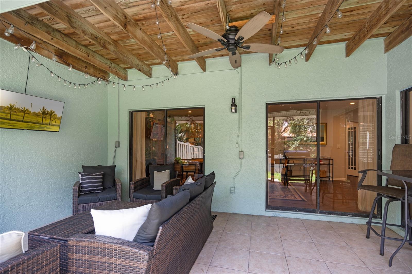 1092 SANABEL CT NE, ST PETERSBURG, FL, 33702