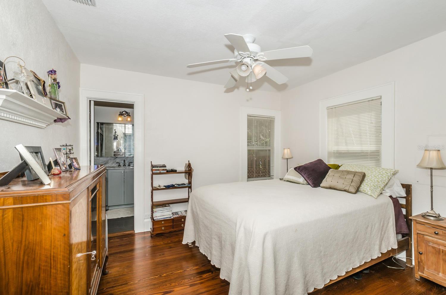 305 15TH AVE ST NE, ST PETERSBURG, FL, 33704