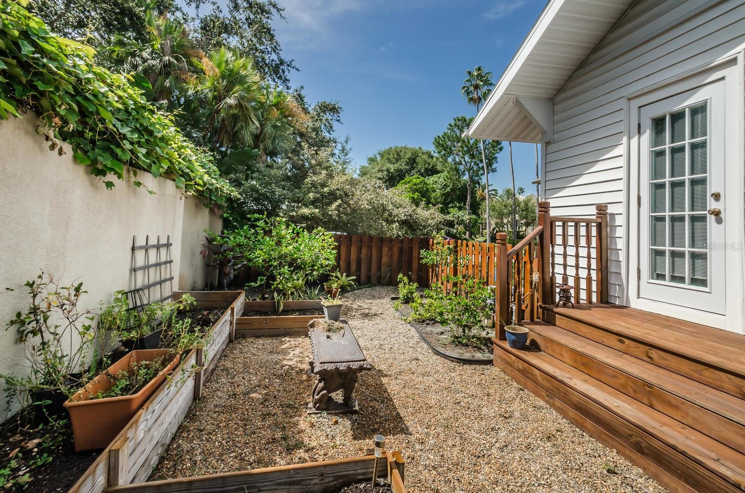 305 15TH AVE ST NE, ST PETERSBURG, FL, 33704