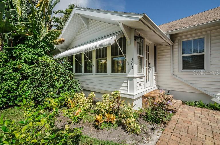 305 15TH AVE ST NE, ST PETERSBURG, FL, 33704