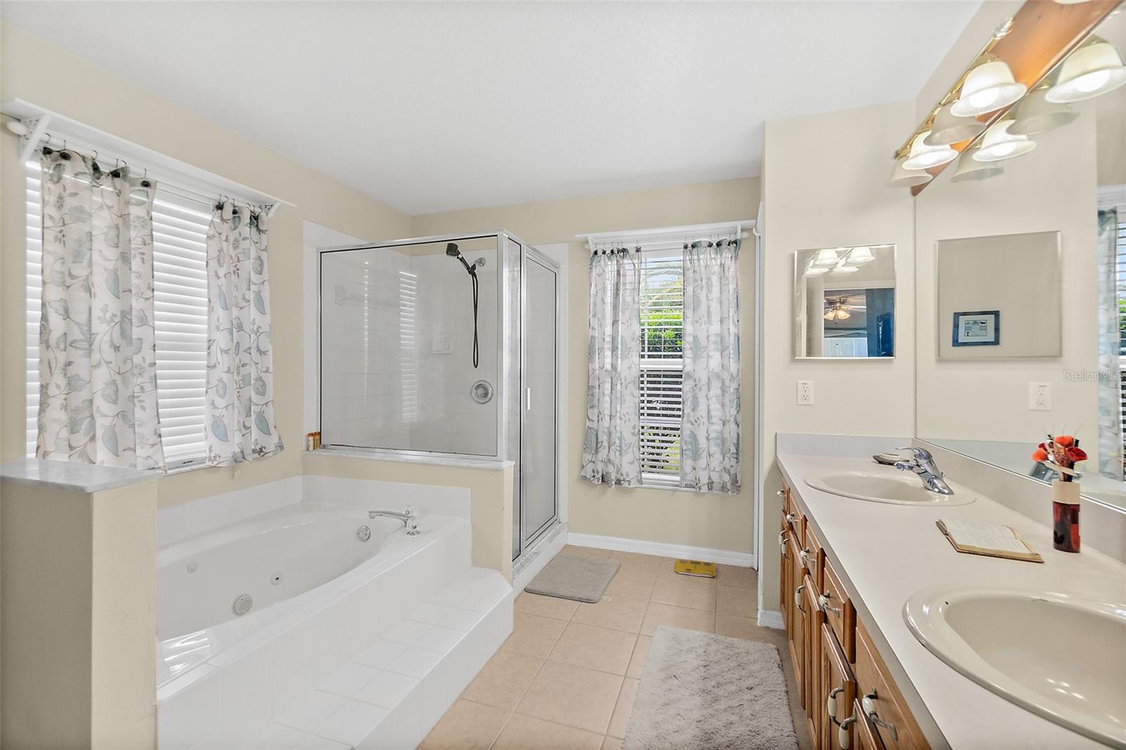 22 EGRET TRL, PALM COAST, FL, 32164