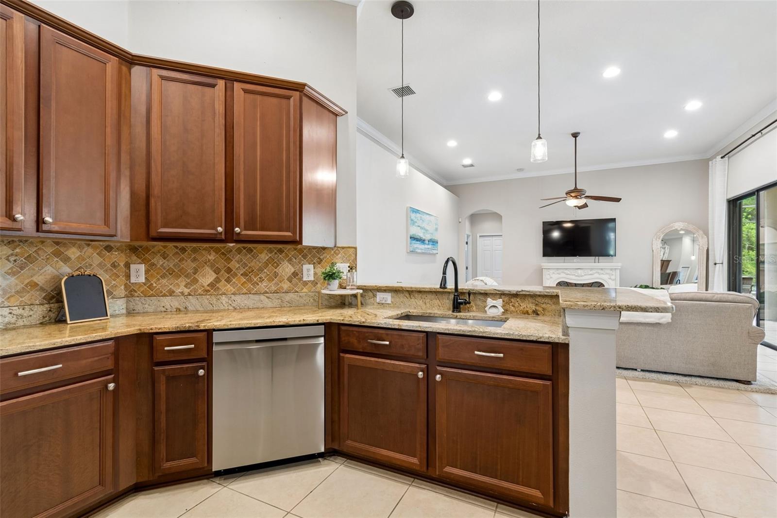 19413 SWEET GRASS WAY, LUTZ, FL, 33558