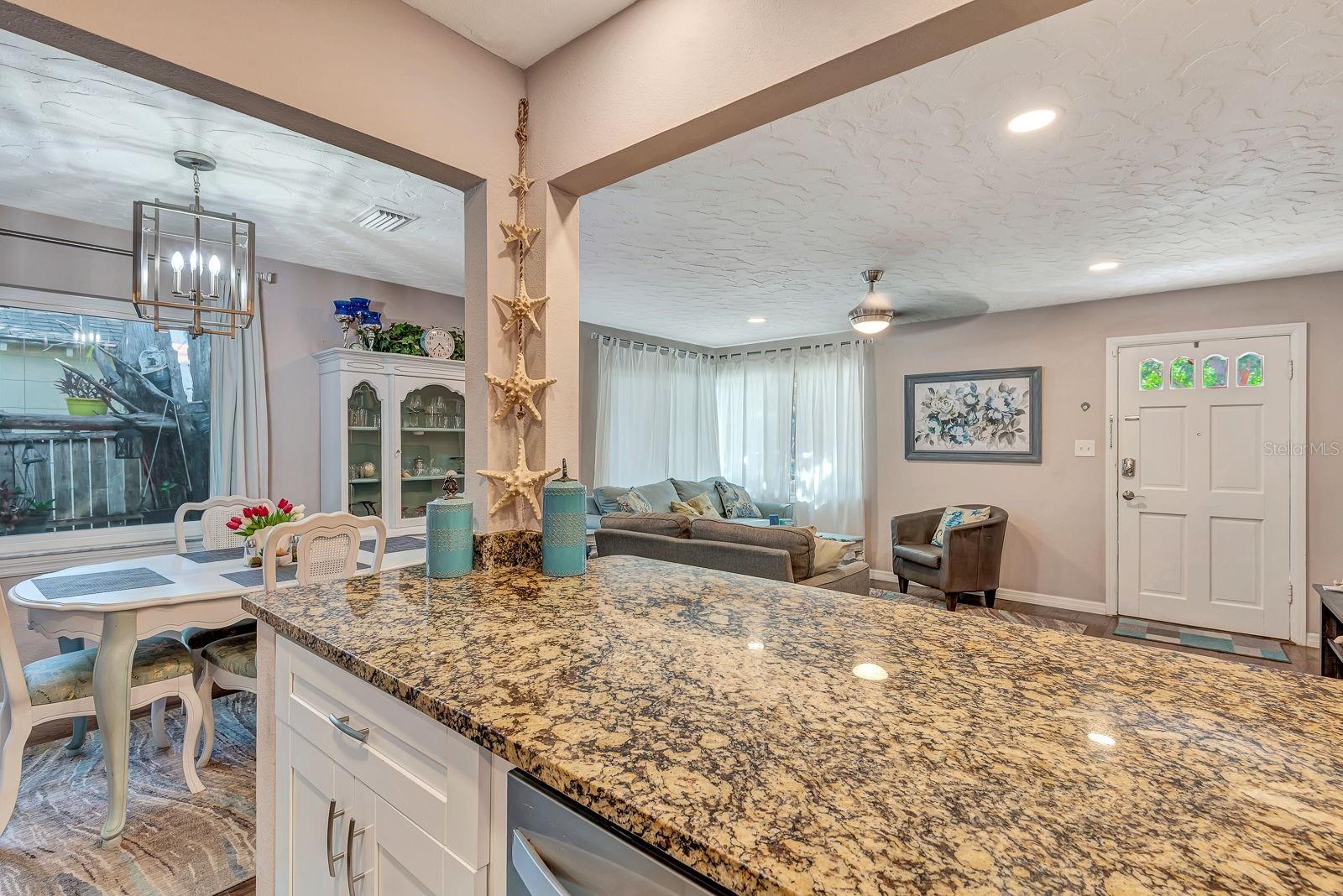 710 31ST ST W, BRADENTON, FL, 34205