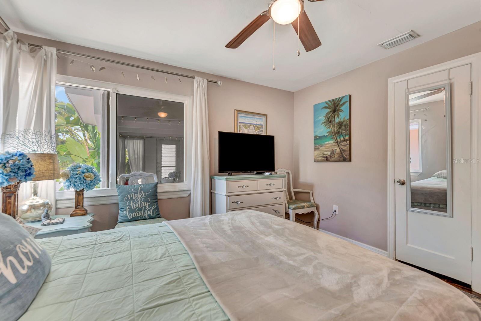 710 31ST ST W, BRADENTON, FL, 34205