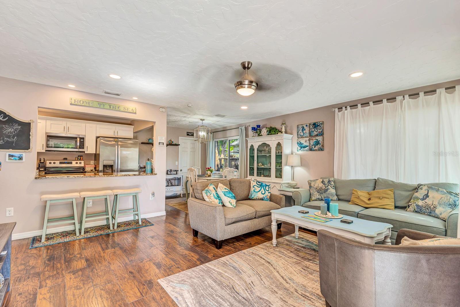 710 31ST ST W, BRADENTON, FL, 34205