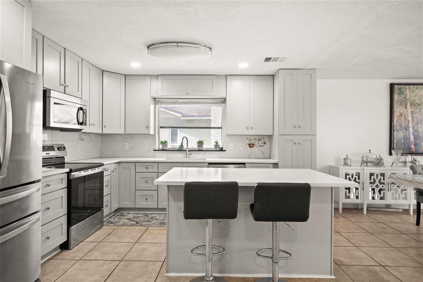 8240 OLD POST RD, PORT RICHEY, FL, 34668