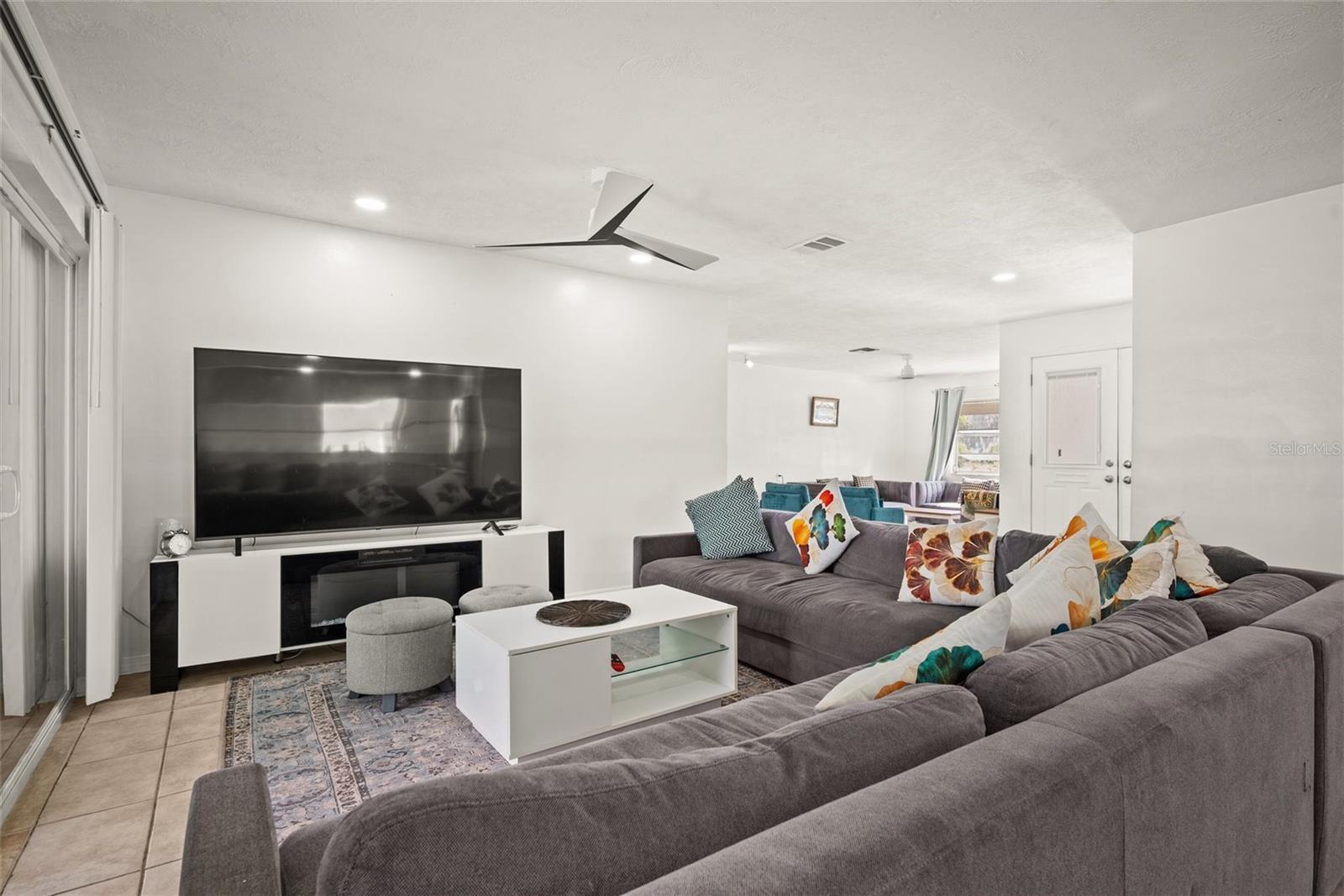 8240 OLD POST RD, PORT RICHEY, FL, 34668