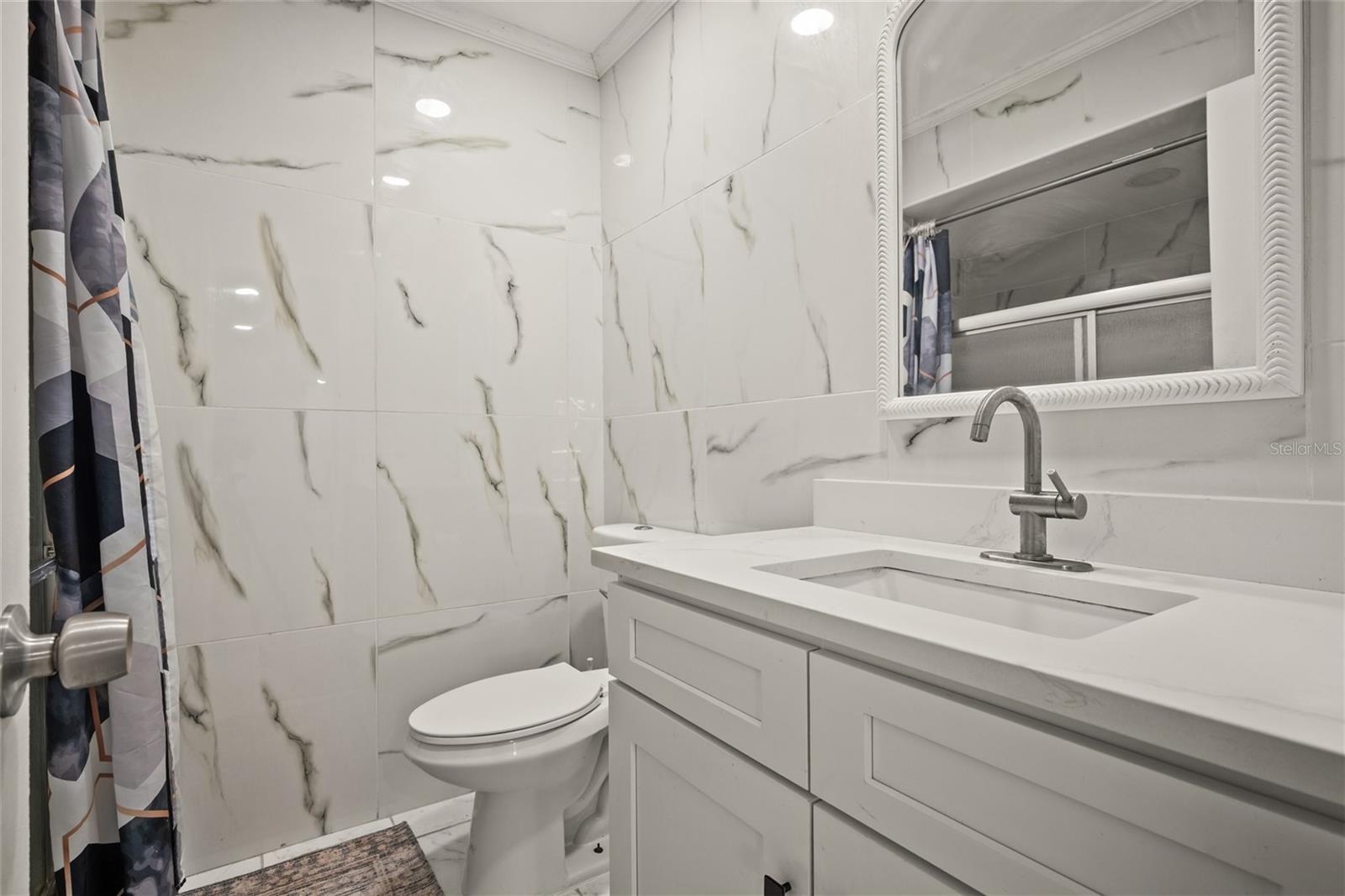 8240 OLD POST RD, PORT RICHEY, FL, 34668