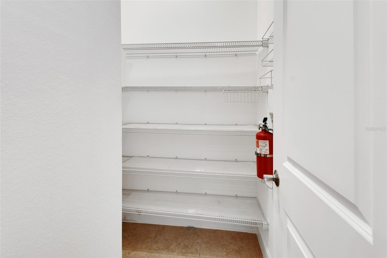 423 TISBURY CT, DELAND, FL, 32724