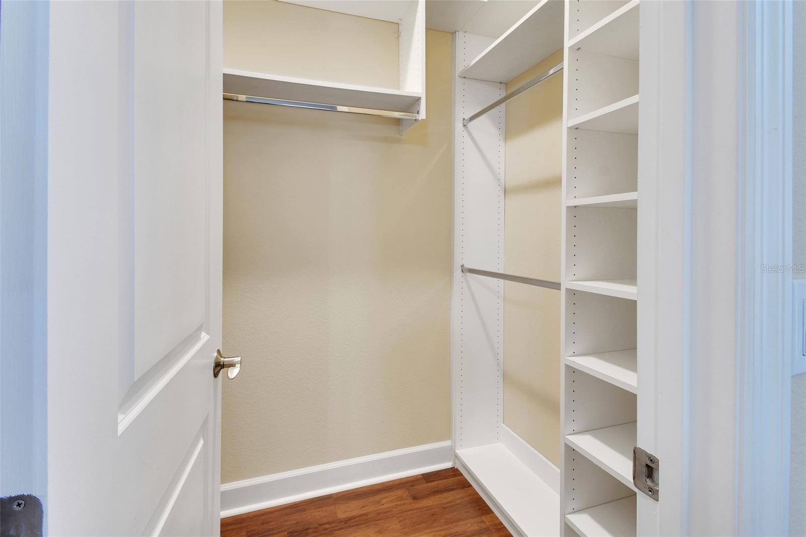 423 TISBURY CT, DELAND, FL, 32724