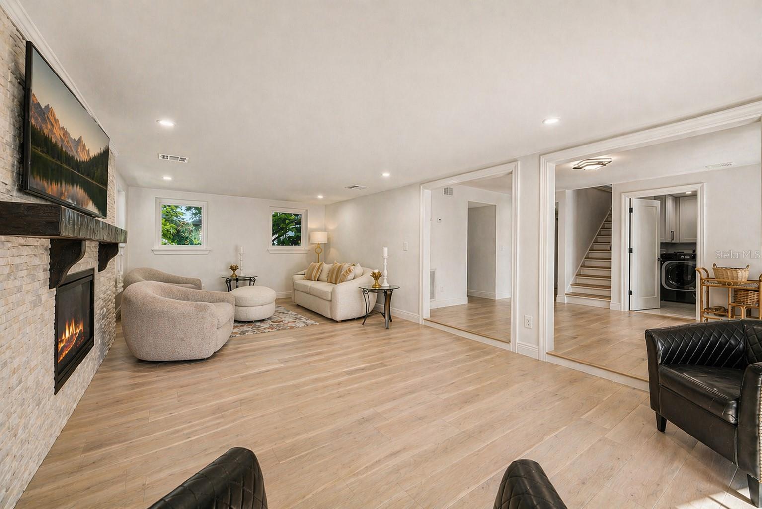 900 OAK HOLLOW PL, BRANDON, FL, 33510