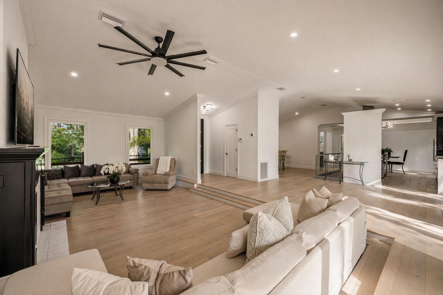 900 OAK HOLLOW PL, BRANDON, FL, 33510