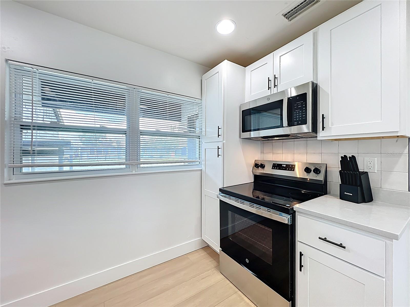 1523 SILVER STAR RD, ORLANDO, FL, 32804