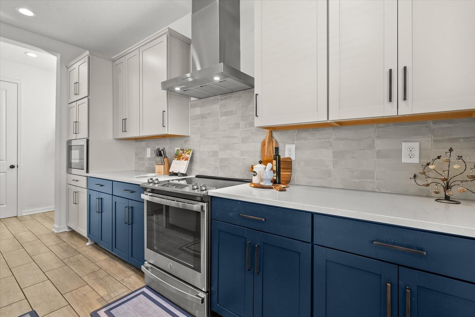 8330 ABALONE LOOP, PARRISH, FL, 34219