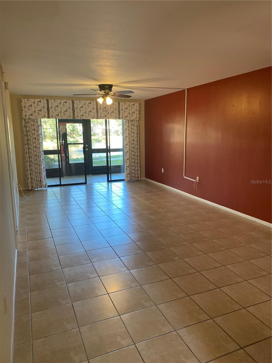 435 30TH AVE W #D103, BRADENTON, FL, 34205