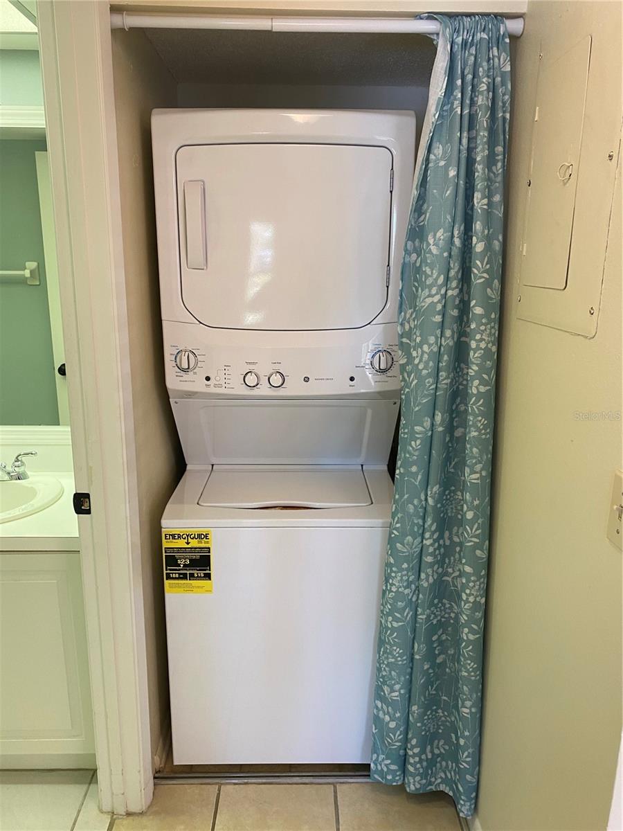 435 30TH AVE W #D103, BRADENTON, FL, 34205