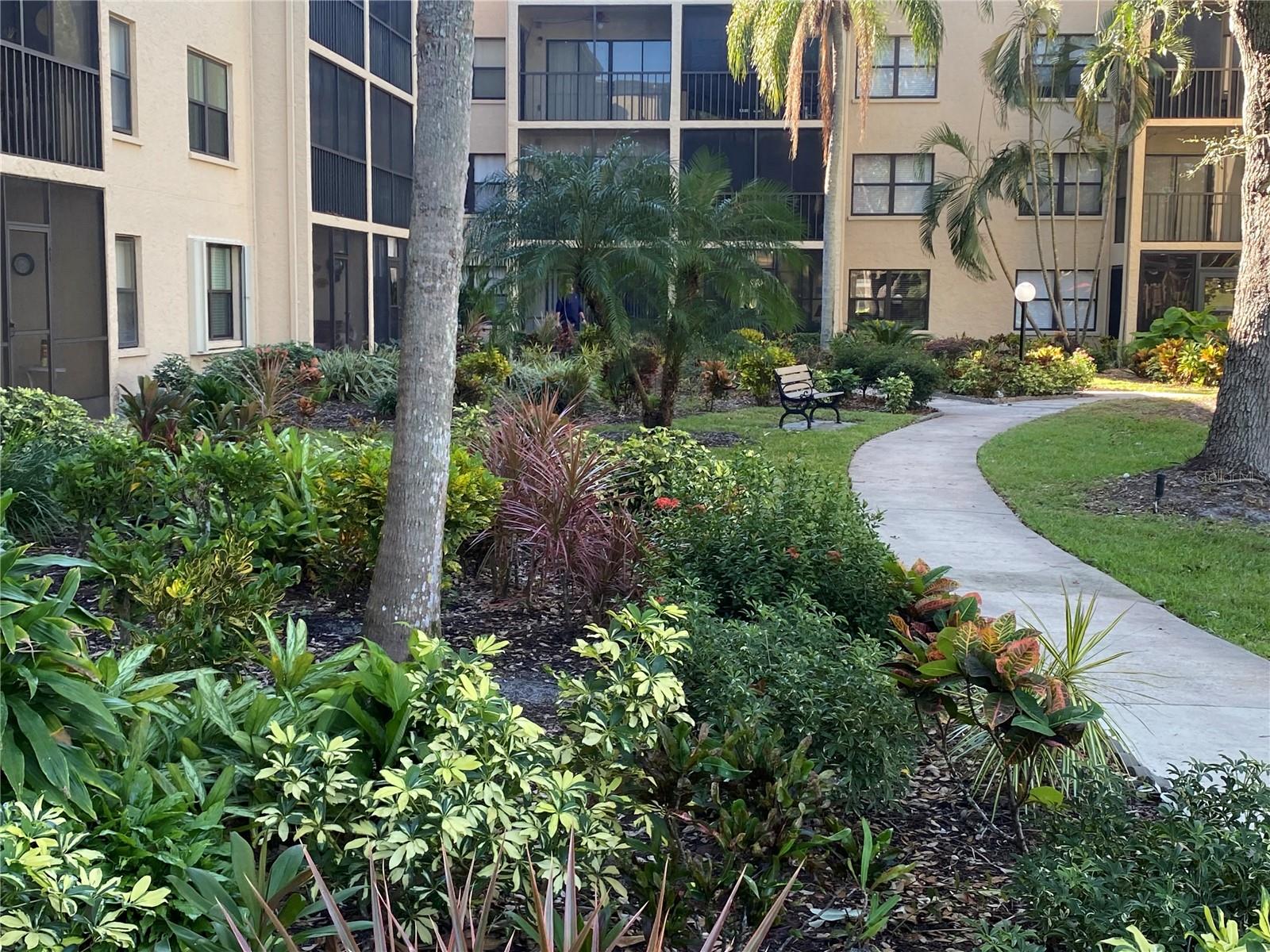 435 30TH AVE W #D103, BRADENTON, FL, 34205