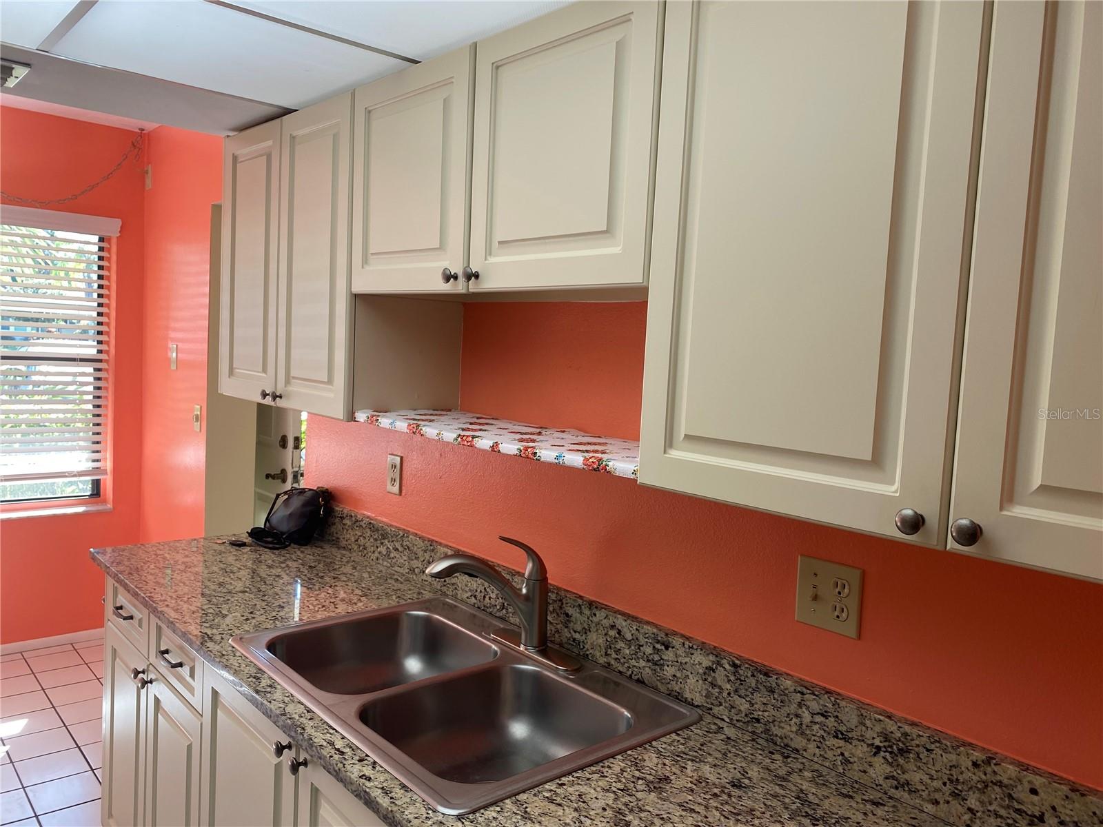 435 30TH AVE W #D103, BRADENTON, FL, 34205